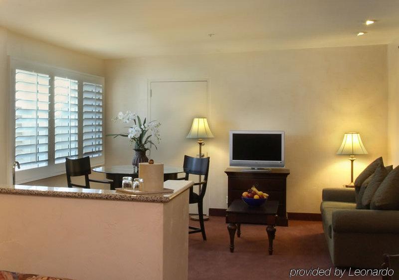 Grand Vista Hotel Simi Valley Oda fotoğraf
