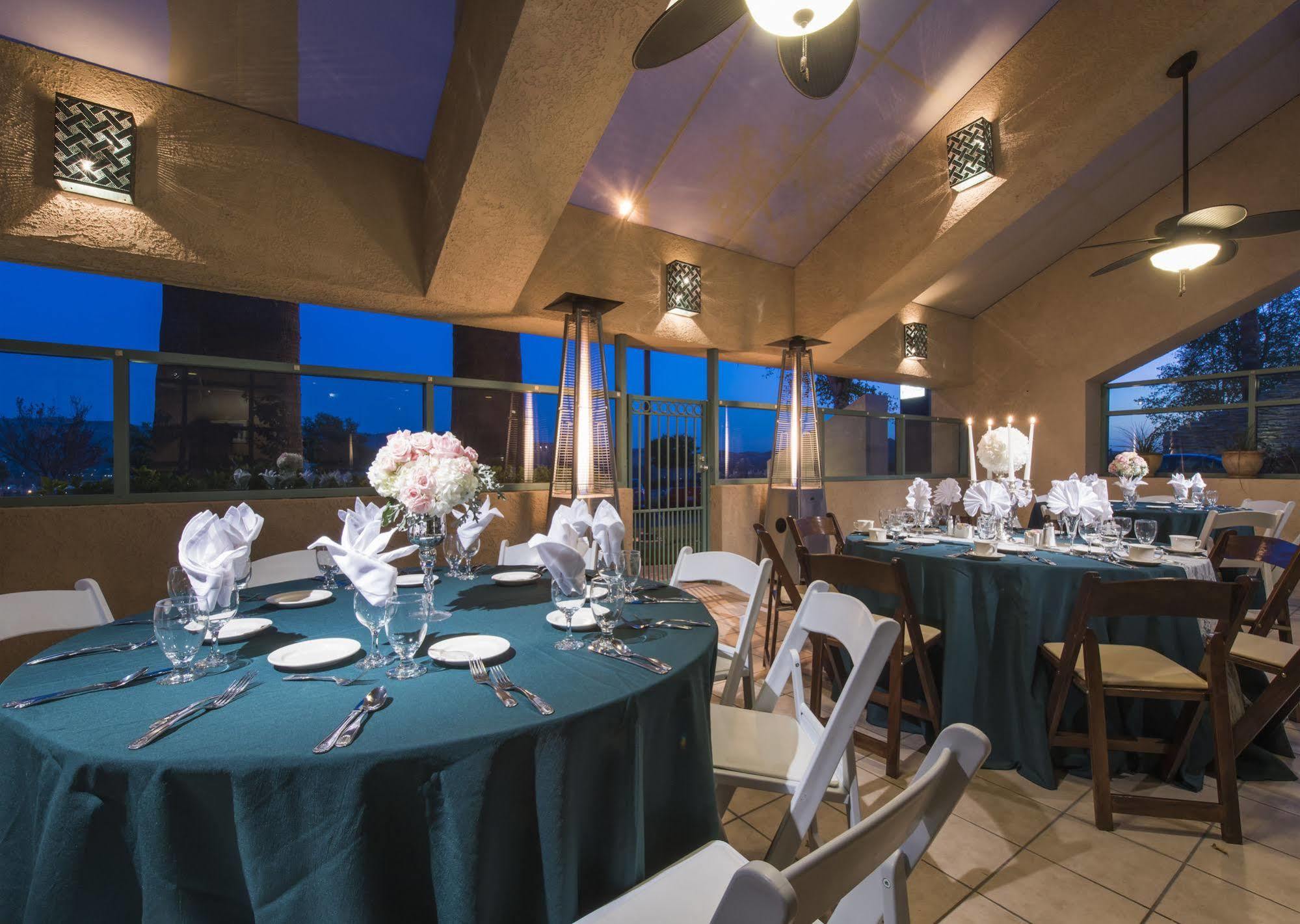 Grand Vista Hotel Simi Valley Dış mekan fotoğraf